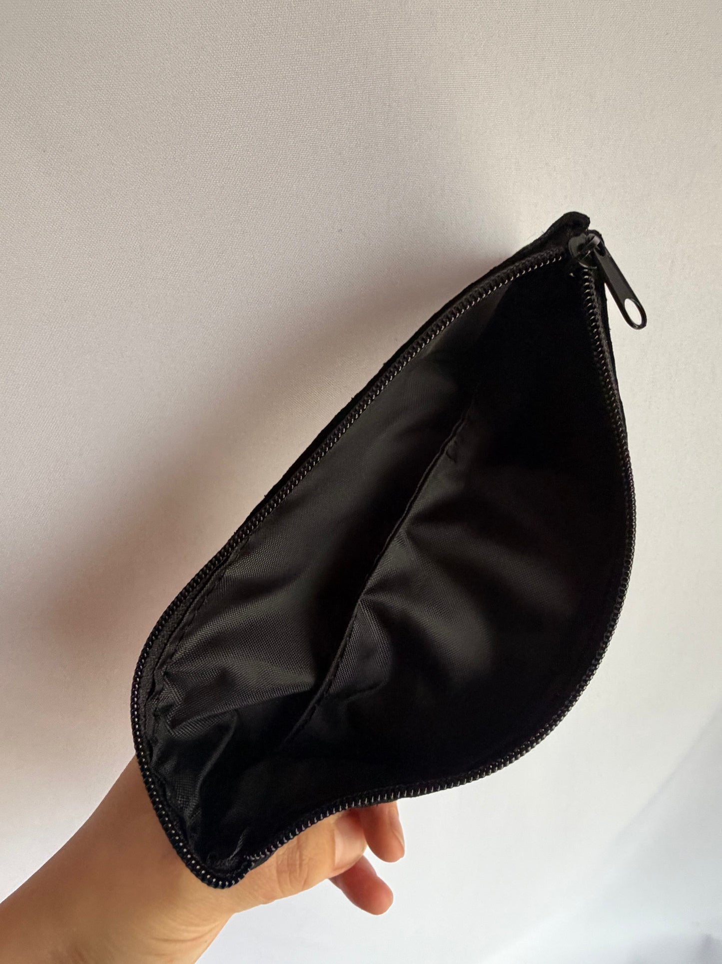 Estuche de cuero chita negro