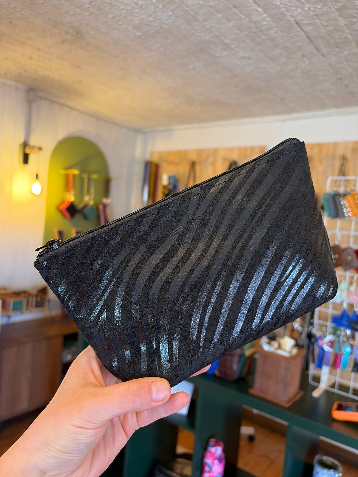 Cosmetiquero básico cebra negro