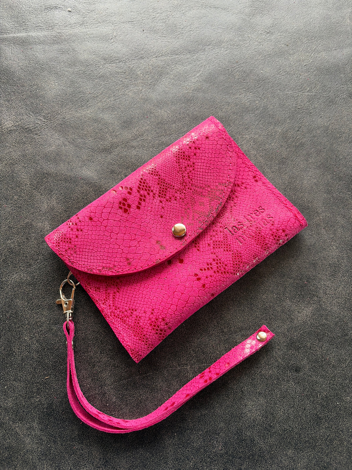 Billetera cuero fucsia pitón