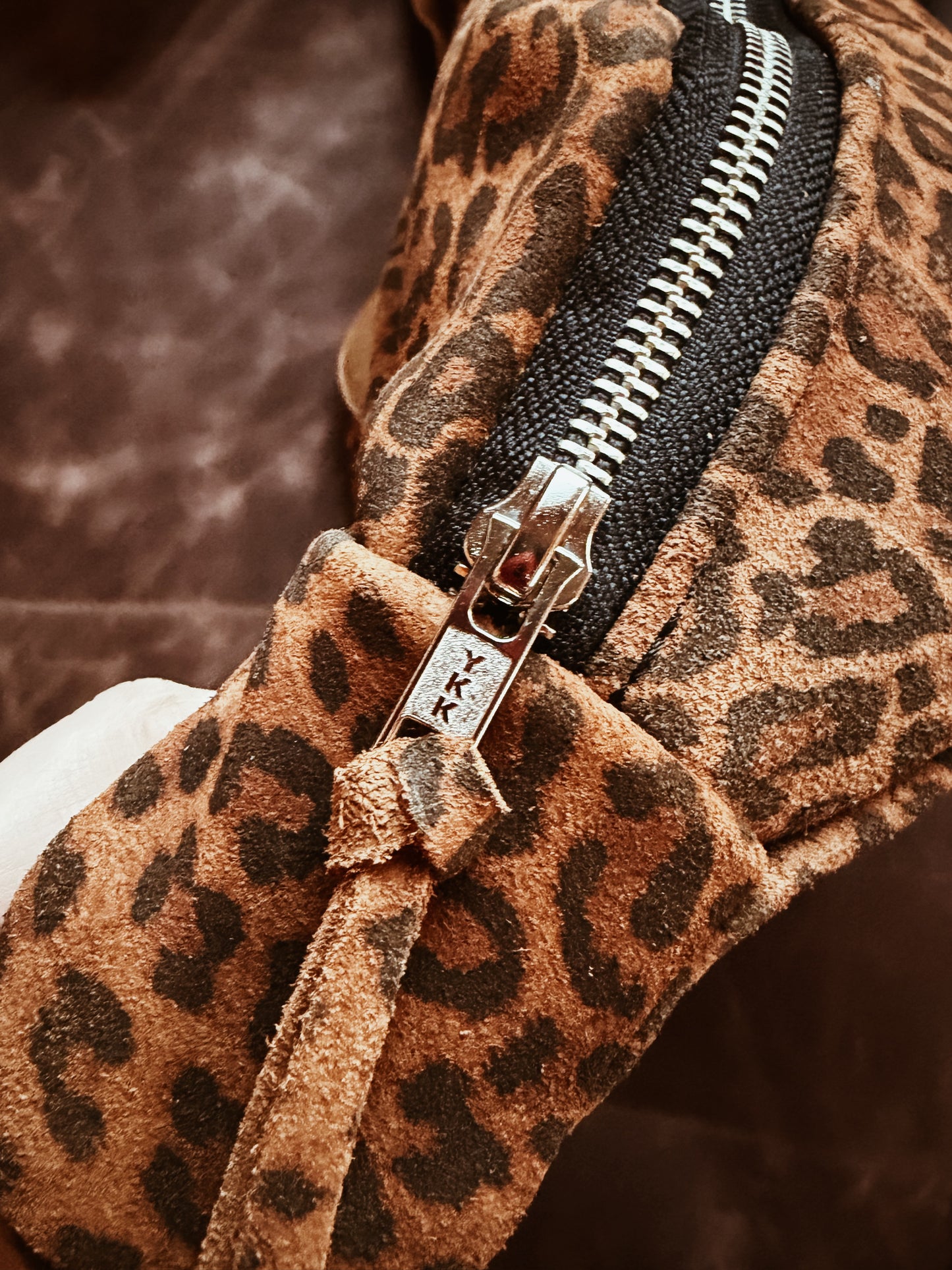 Riñonera animal print reno a avellana