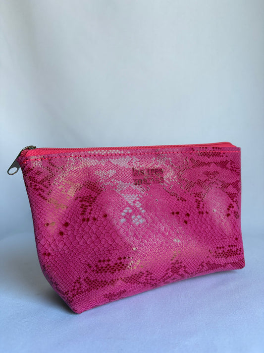 Cosmetiquero básico fucsia pitón