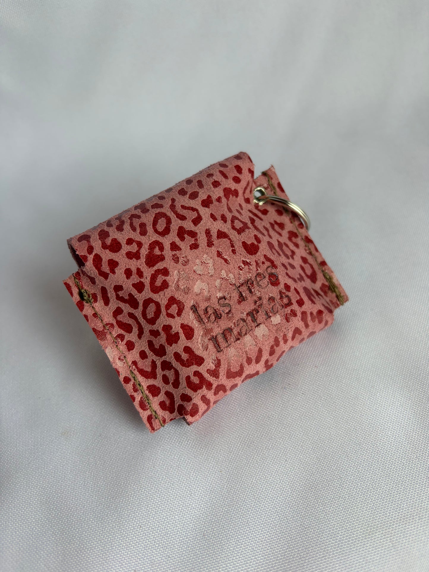 Funda AirPods cuero chita rosa