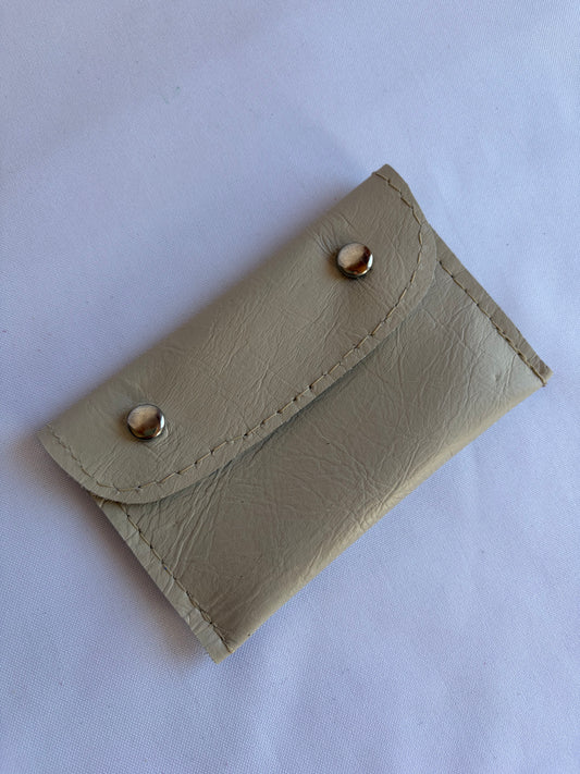 Tarjetero doble broche nude