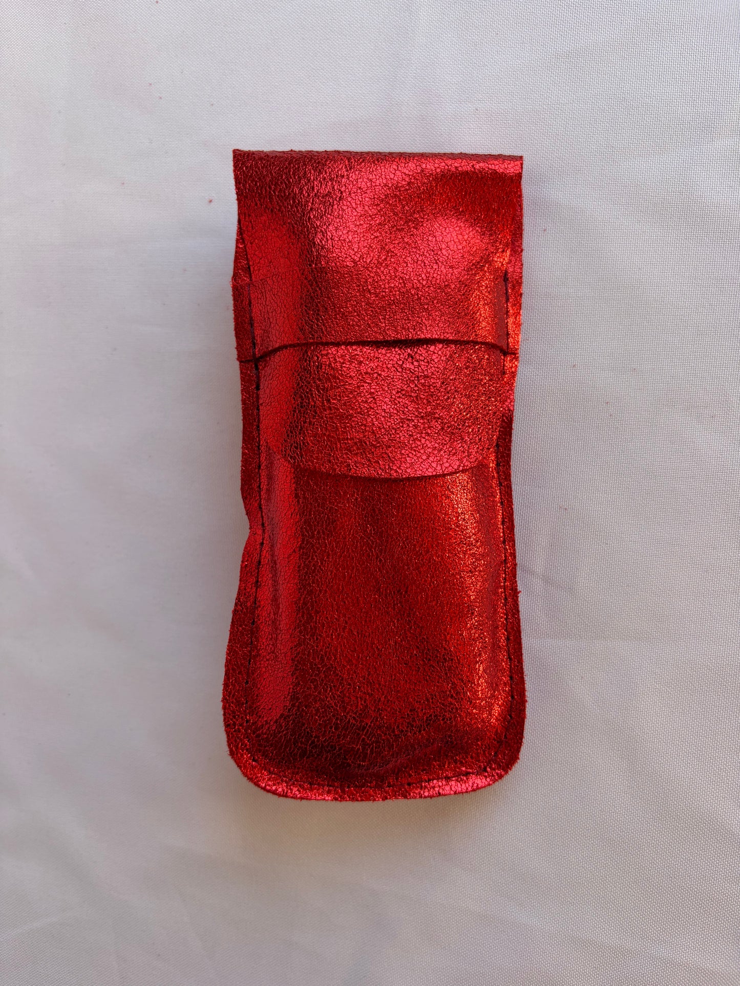 Funda de lentes rojo metalico
