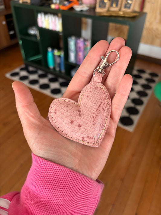 Corazón rosa pitón