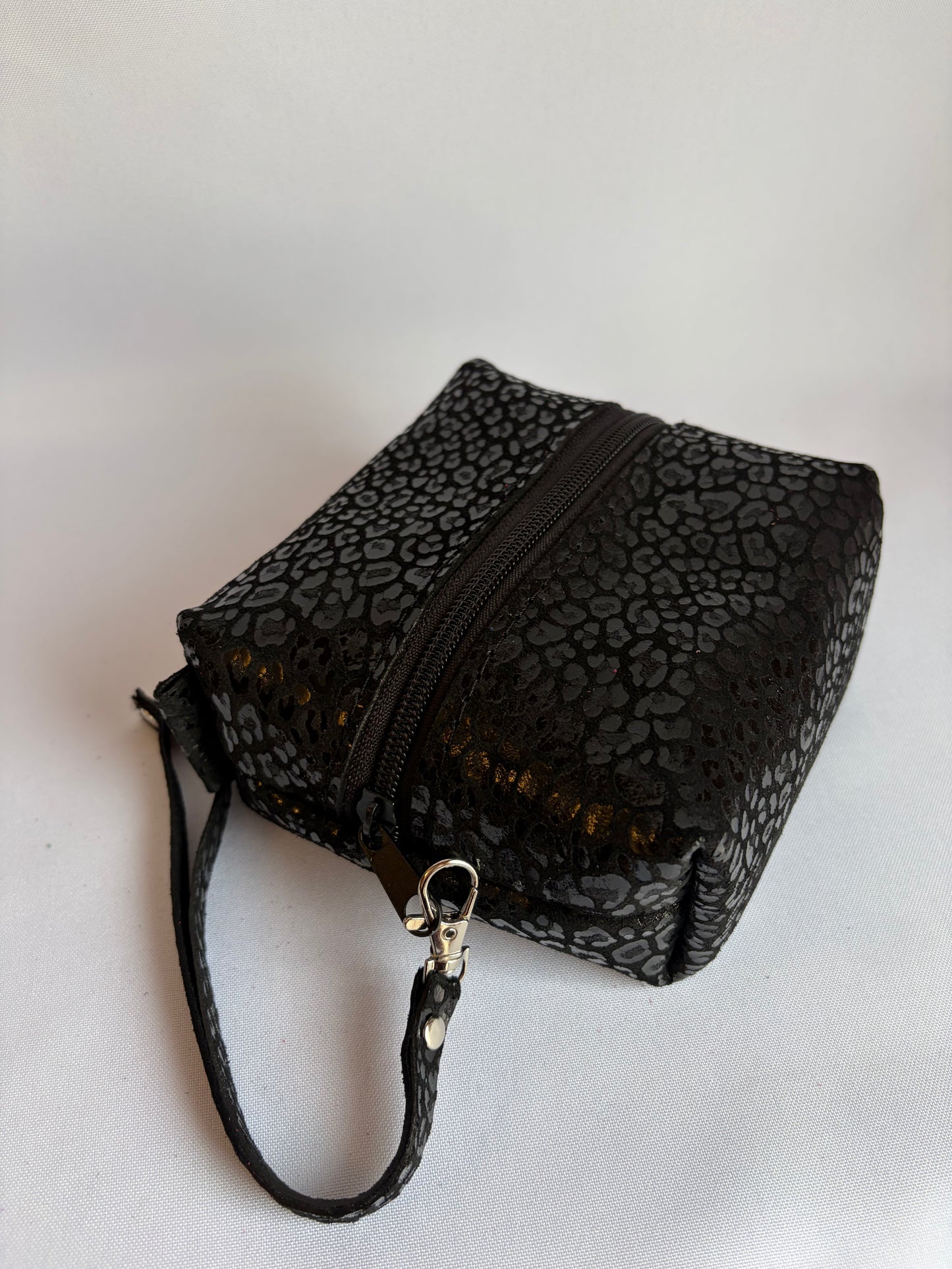 Cosmetiquero box de cuero chita negro