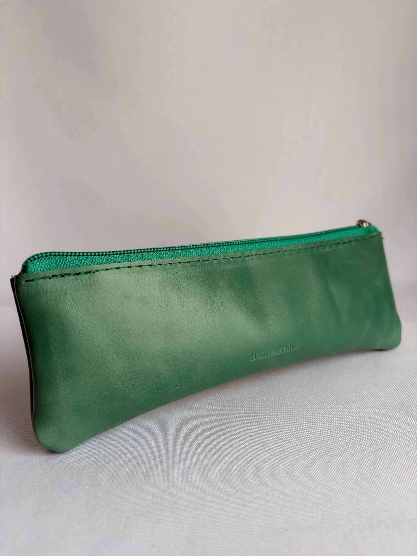 Estuche de cuero turquesa