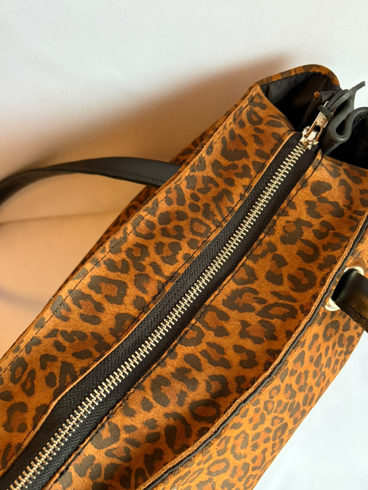 Bolso reno animal print Avellana