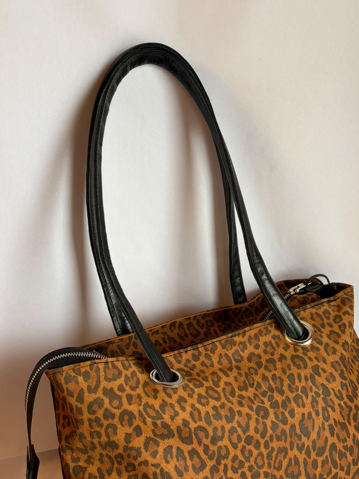 Bolso reno animal print Avellana