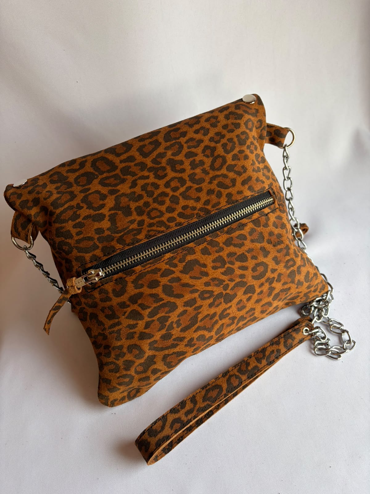 Bandolera Vicenta de cuero reno animal print Avellana