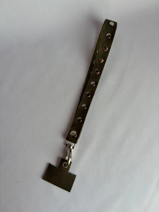 Lanyard de cuero Muñeca verde con tachas